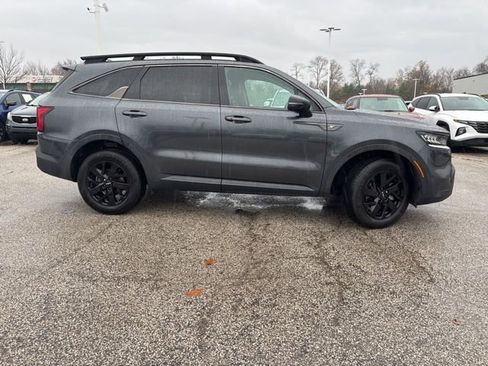Certified 2022 Kia Sorento S image 4