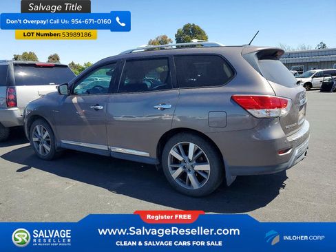 Used 2014 Nissan Pathfinder Platinum w/ Platinum Premium Package FWD image 3