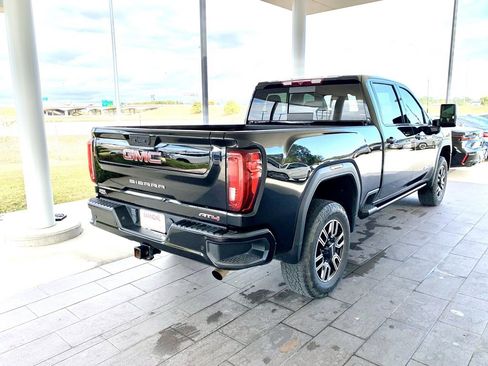 Used 2022 GMC Sierra 2500 AT4 w/ AT4 Preferred Package image 5