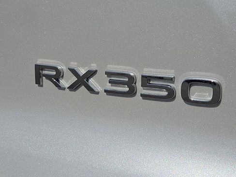 Used 2024 Lexus RX 350 FWD w/ Convenience Package image 9