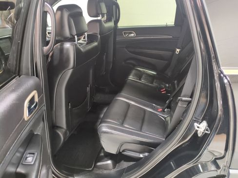 Used 2017 Jeep Grand Cherokee Limited AWD/4WD image 14