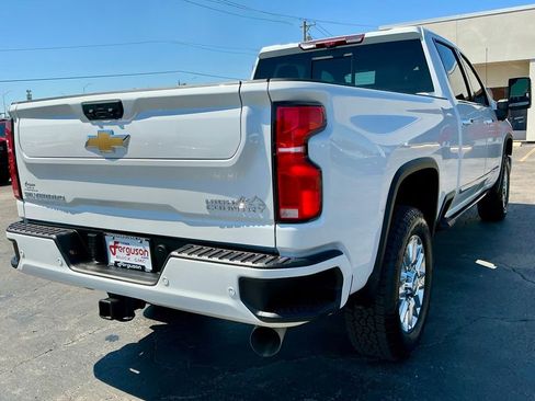 Used 2024 Chevrolet Silverado 2500 High Country w/ Technology Package AWD/4WD image 13