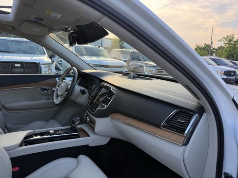 Used 2018 Volvo XC90 T6 Inscription w/ Convenience Package AWD/4WD image 9