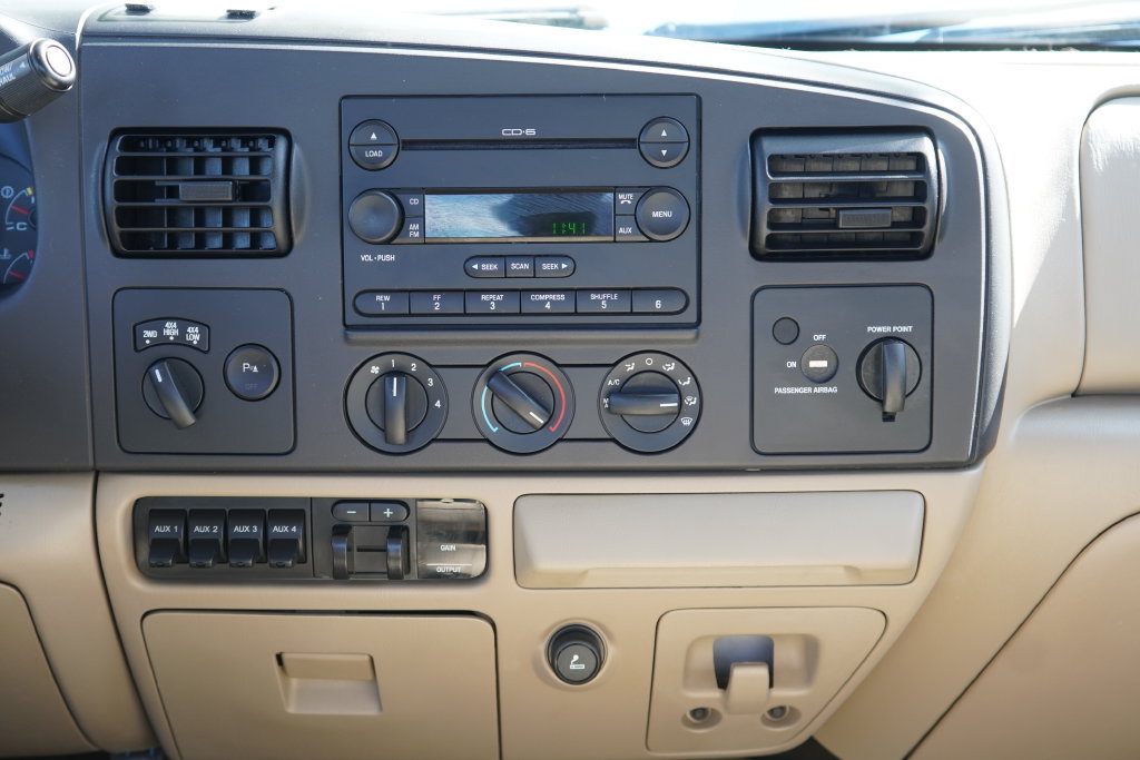 Used 2005 Ford F350 XLT AWD/4WD image 22