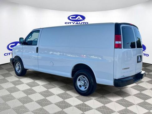 Used 2020 Chevrolet Express 2500 w/ Safety Package RWD image 6
