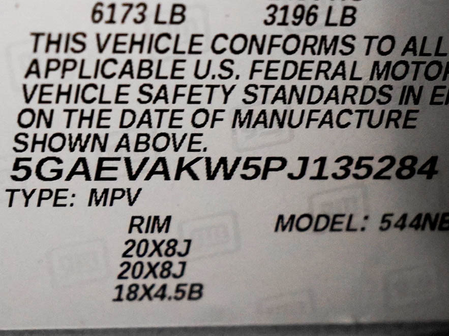 Used 2023 Buick Enclave Essence w/ Sport Touring Edition AWD/4WD image 30