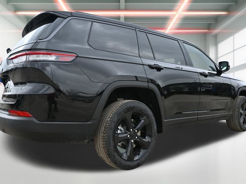 New 2026 Jeep Grand Cherokee L Limited image 3
