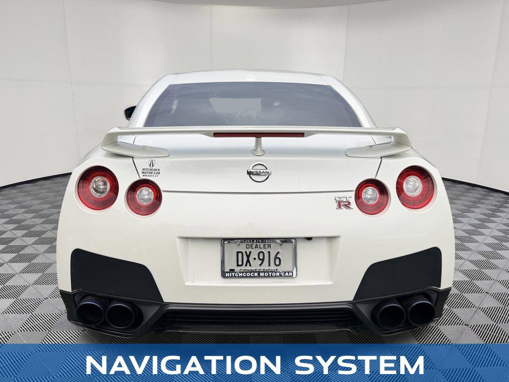 Used 2015 Nissan GT-R Premium AWD/4WD image 5