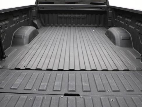 Used 2024 GMC Sierra 2500 Denali image 10