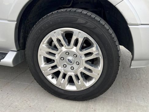 Used 2011 Ford Expedition Limited image 24