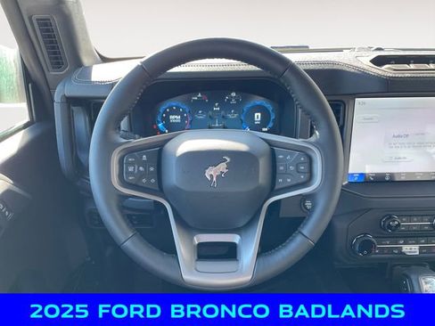 New 2025 Ford Bronco Badlands image 12