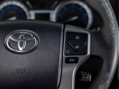 Used 2015 Toyota 4Runner Limited image 32