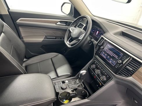 Used 2022 Volkswagen Atlas SEL image 25