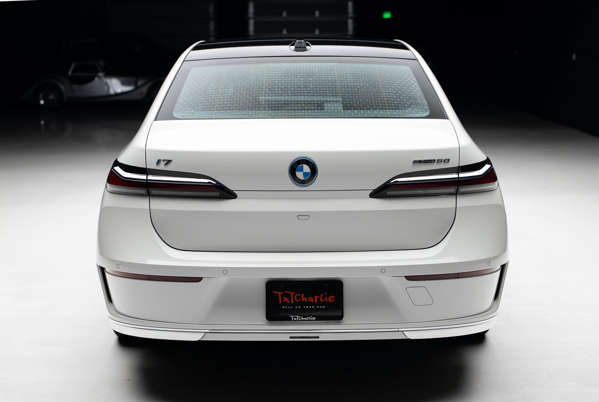 Used 2024 BMW i7 eDrive50 w/ Executive Package RWD image 26