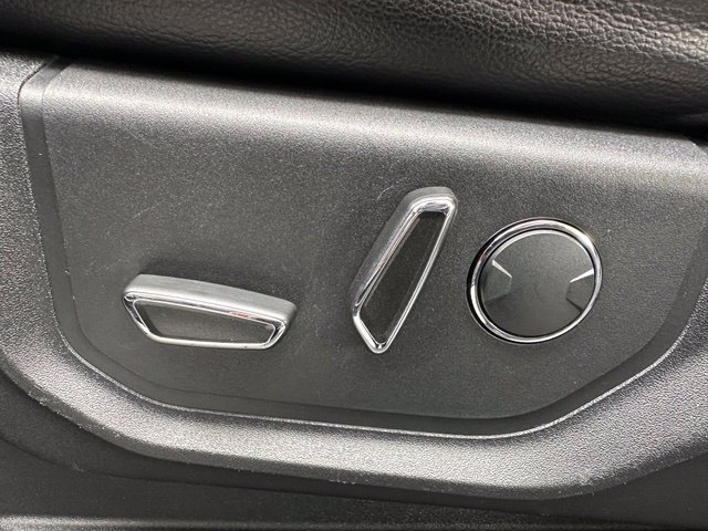 Used 2017 Ford F250 Lariat w/ Lariat Ultimate Package AWD/4WD image 30