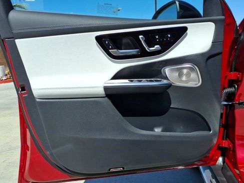 New 2026 Mercedes-Benz GLC 300 4MATIC image 12
