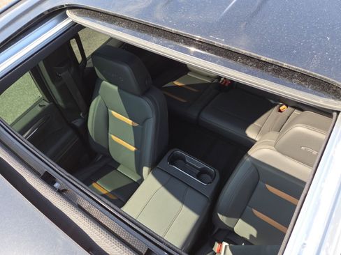 New 2026 GMC Sierra 1500 AT4 w/ AT4 Premium Package image 3