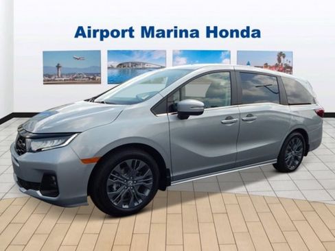 New 2026 Honda Odyssey Touring image 1