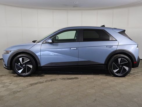 Used 2025 Hyundai Ioniq 5 SE AWD/4WD image 13