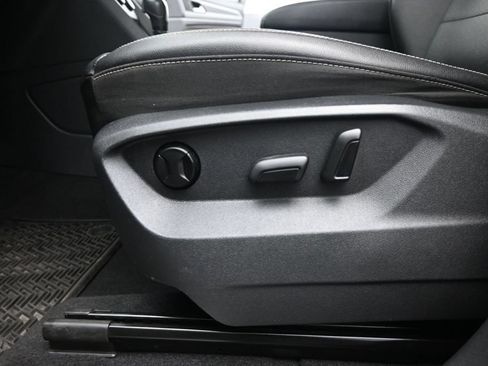 Used 2021 Volkswagen Atlas SE FWD image 11