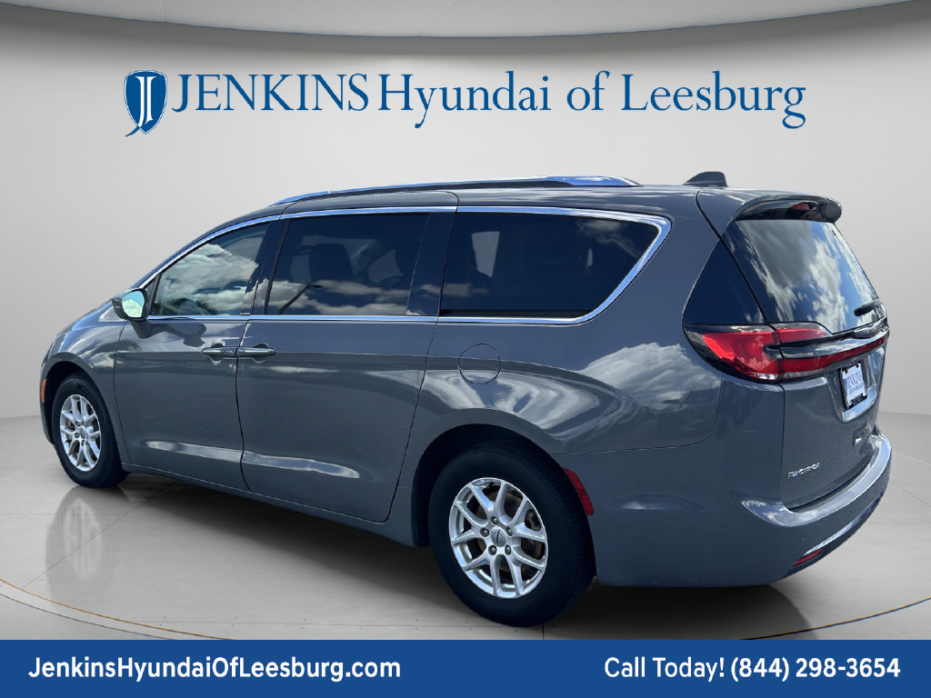 Used 2021 Chrysler Pacifica Touring-L FWD image 7