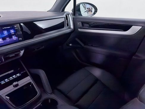 New 2026 Porsche Cayenne AWD/4WD image 26
