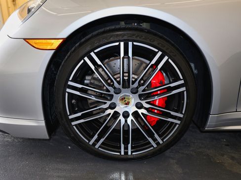 Used 2016 Porsche 911 Turbo image 15