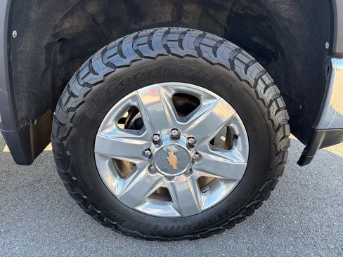 Used 2022 Chevrolet Silverado 2500 LTZ w/ LTZ Texas Edition AWD/4WD image 14