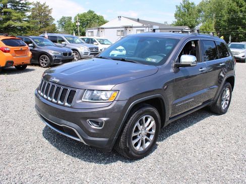 Used 2016 Jeep Grand Cherokee Limited AWD/4WD image 2