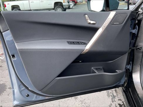 Used 2025 BMW iX xDrive50 image 24