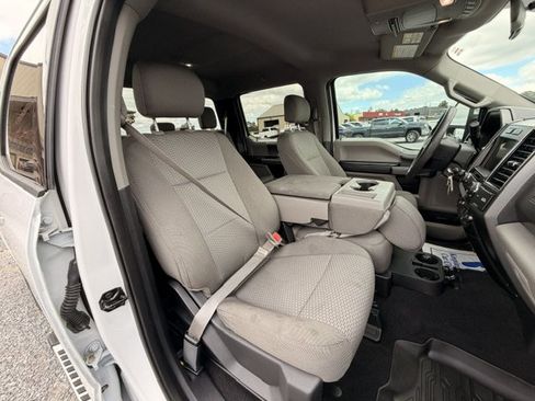 Used 2019 Ford F250 XLT w/ XLT Premium Package AWD/4WD image 9