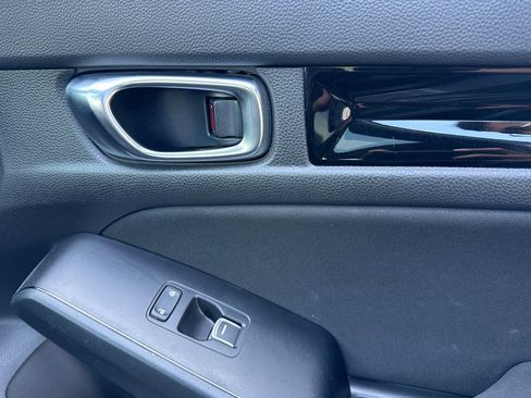 Used 2025 Honda Civic Sport image 19