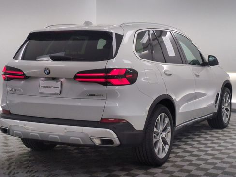 Used 2024 BMW X5 xDrive40i w/ Premium Package AWD/4WD image 9