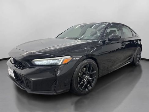 Used 2025 Honda Civic Sport image 4