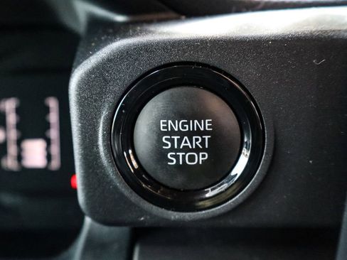 Used 2024 Toyota Tacoma TRD Off-Road image 22