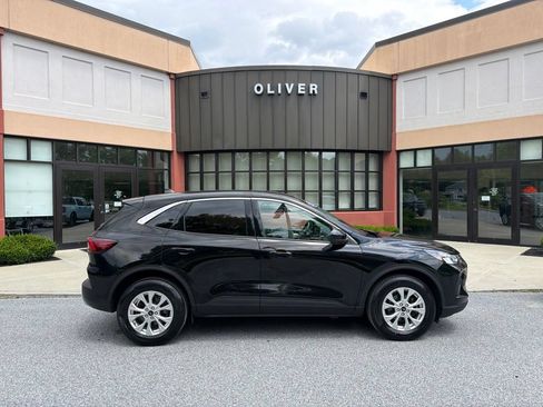 Used 2023 Ford Escape Active w/ Tech Pack #2 AWD/4WD image 8
