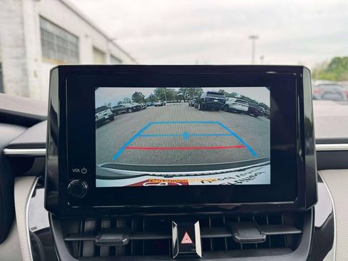 Used 2024 Toyota Corolla LE FWD image 30