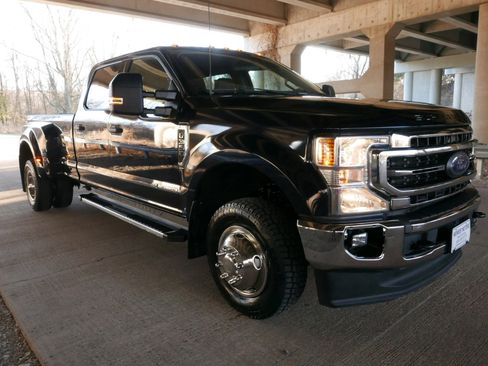 Used 2022 Ford F350 XLT w/ XLT Value Package image 28