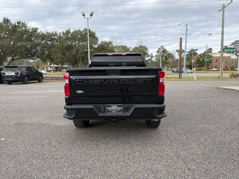 Used 2022 Chevrolet Silverado 1500 Custom w/ LPO, Dark Essentials Package image 5