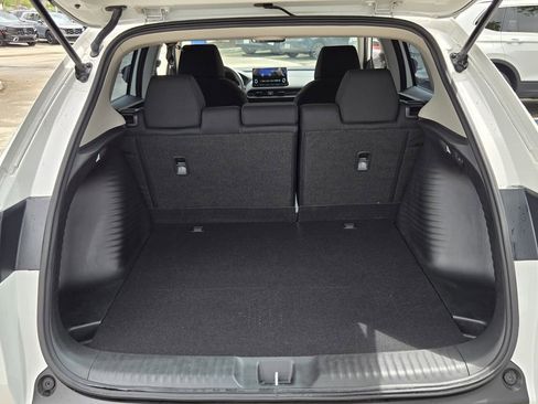 Used 2024 Honda HR-V LX image 15