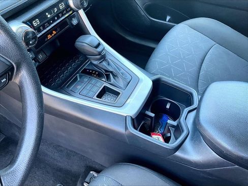 Used 2025 Toyota RAV4 XLE AWD/4WD image 20