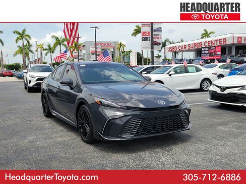 Used 2026 Toyota Camry SE FWD image 1