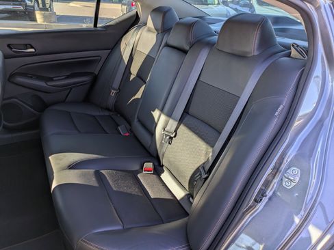 Certified 2022 Nissan Altima 2.5 SR image 22