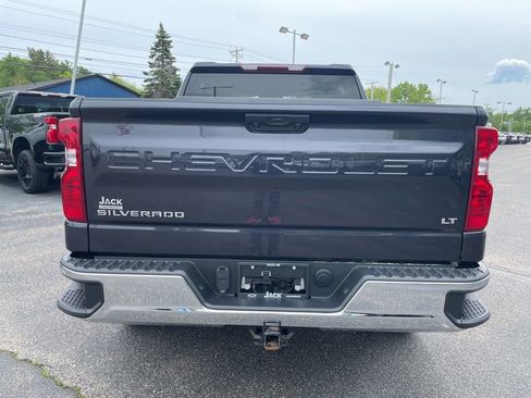 Used 2023 Chevrolet Silverado 1500 LT AWD/4WD image 6