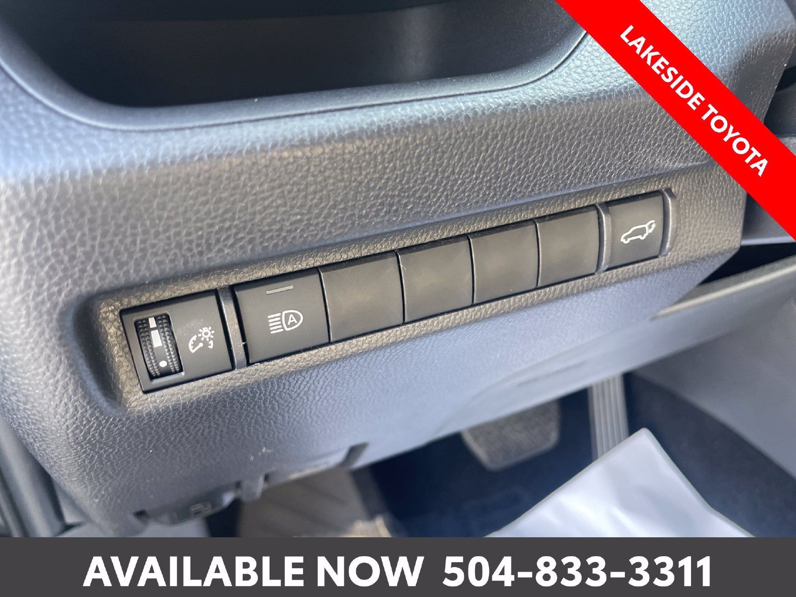 Used 2025 Toyota RAV4 XLE Premium FWD image 26