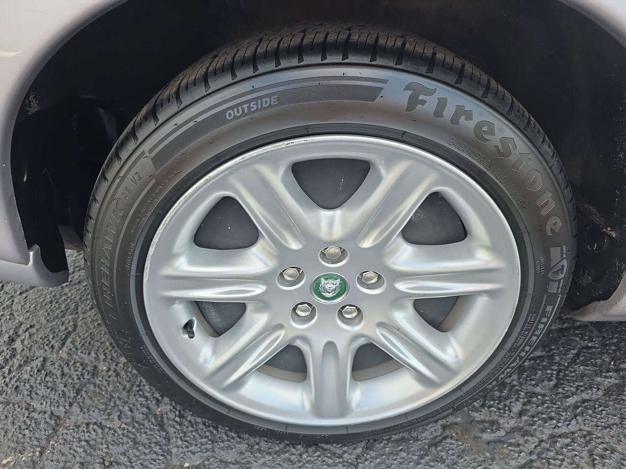 Used 2000 Jaguar XK8 Convertible RWD image 17