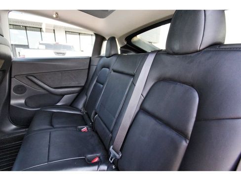 Used 2020 Tesla Model Y Long Range AWD/4WD image 25