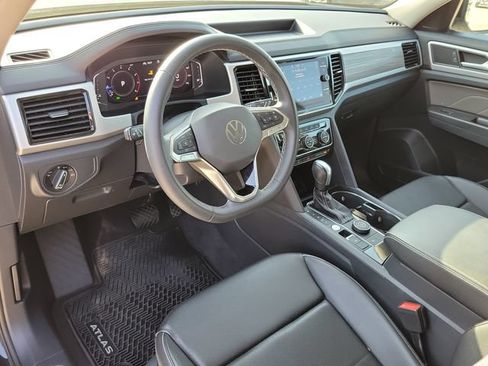 Used 2023 Volkswagen Atlas SEL AWD/4WD image 19