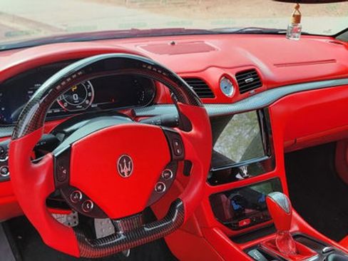 Used 2013 Maserati GranTurismo Sport image 31