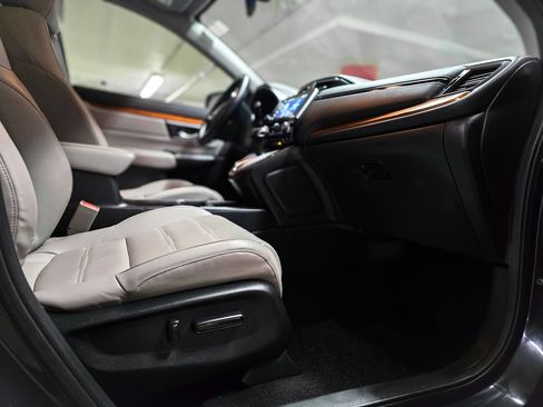 Used 2017 Honda CR-V Touring image 35